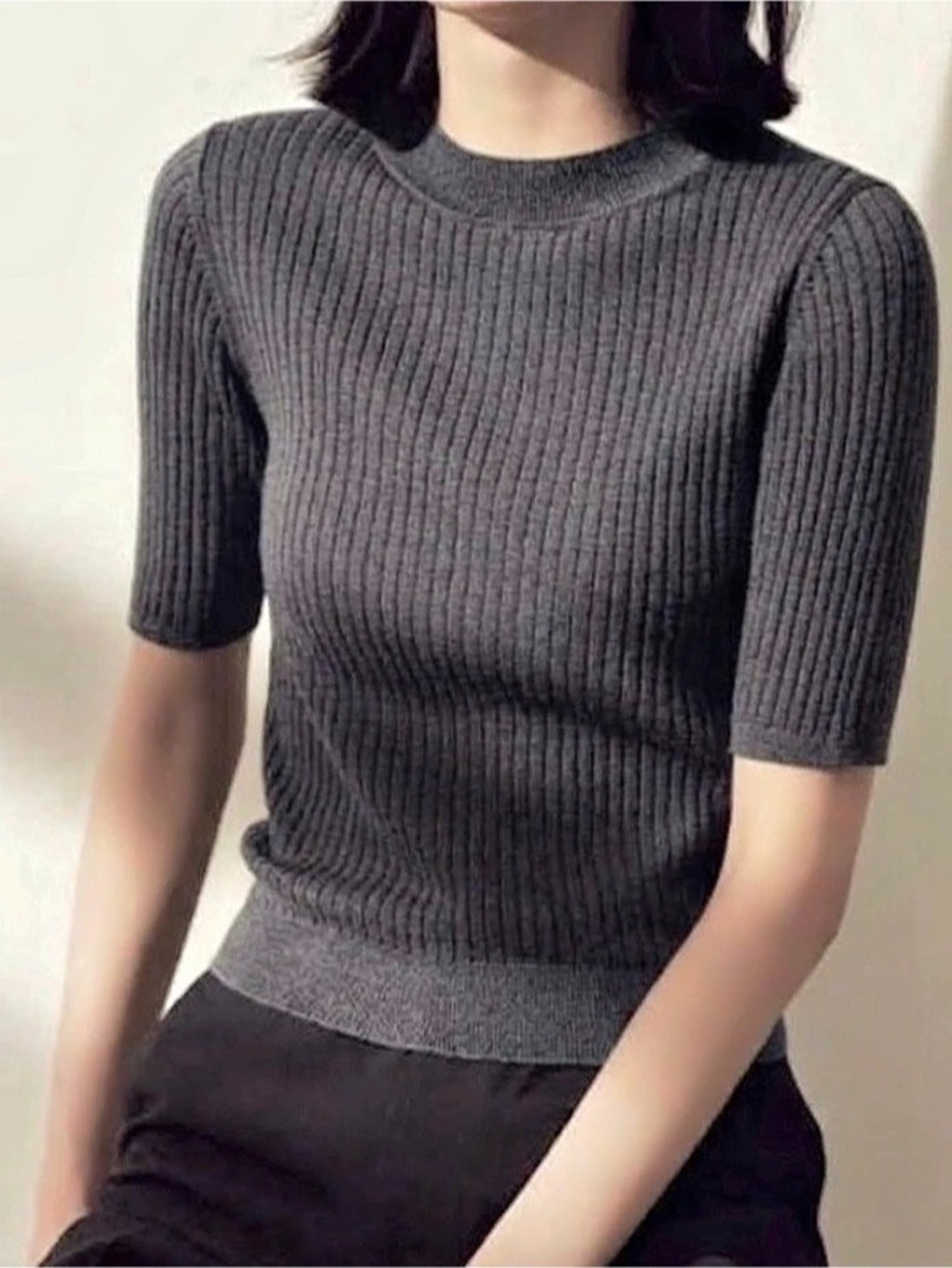 Uniqlo Extra Fine Merino Ribbed Mock Neck Sweater Gray